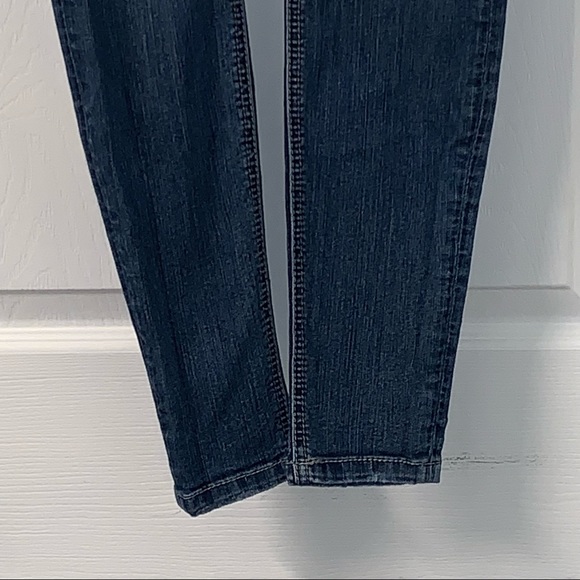 SILVER JEANS NOVEMBER denim JEGGINGS women’s Size 24 low rise bling - Picture 2 of 16